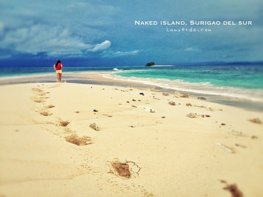 Britannia Group of Islands: Naked Beach