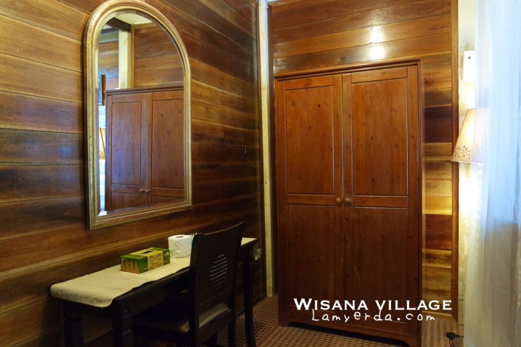 Wisana Village Wooden Closet