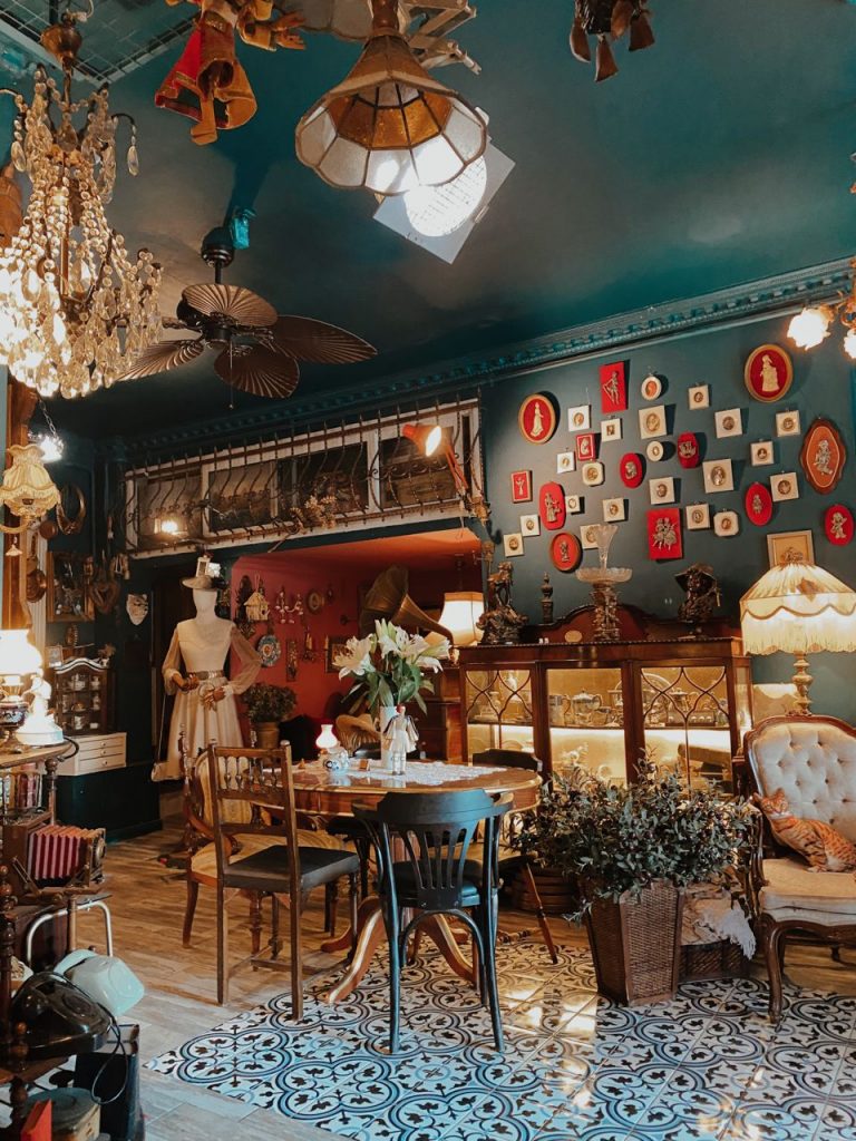 Vintage Cafe Balat