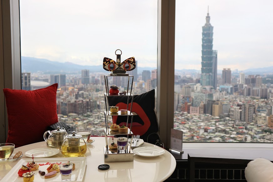 Afternoon tea with Taipei 101 views at Marco Polo Shangri La’s Far Eastern Plaza Hotel