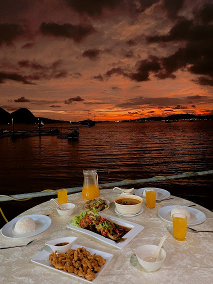 Tanjung Virai View Cafe Seafood Sunset Dinner