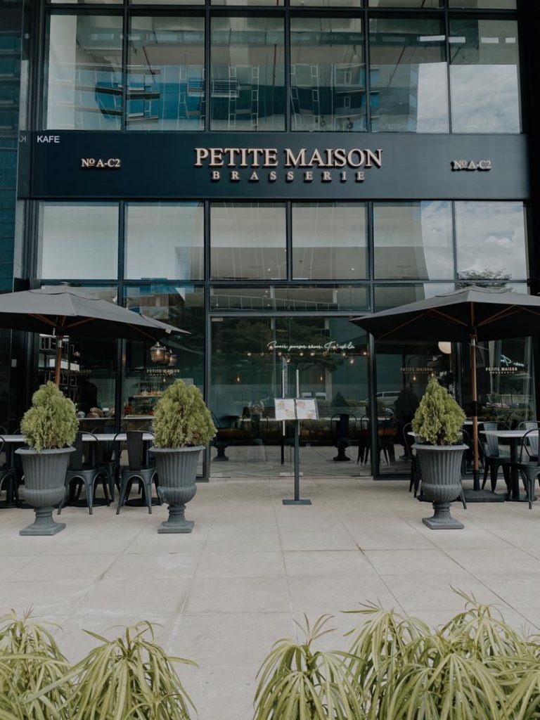 Petite Maison Brasserie: Indulge in French Sophistication